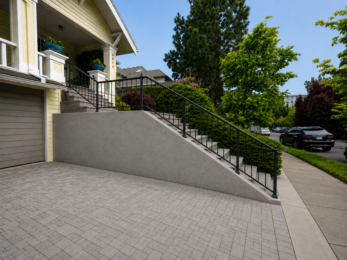 Retaining Wall & Paver Driveway